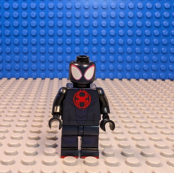 Spiderman Into the Spider-Verse Miles Morales Minifigure Building Block Toy - Picture 2 of 4